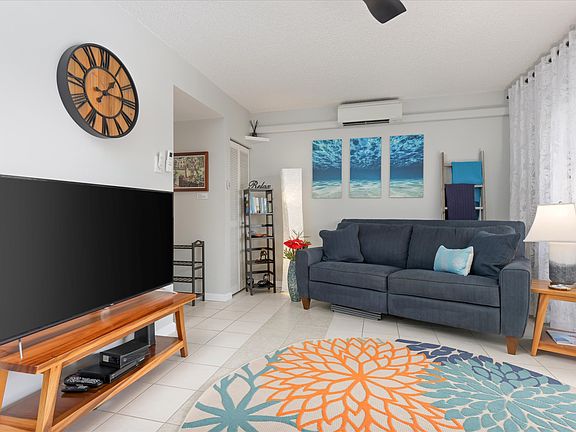 4th image of 75-5719 Alii Dr APT 315