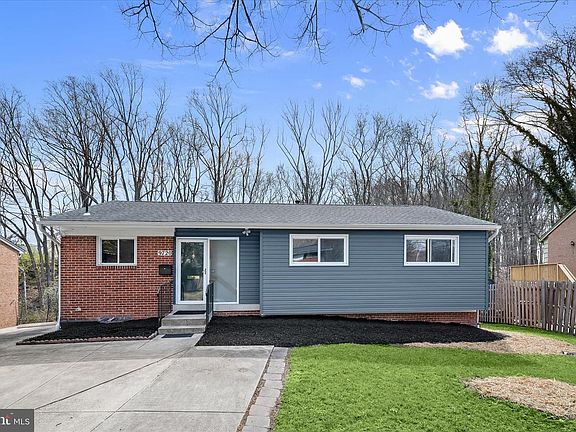 3rd image of 9720 Hedin Dr