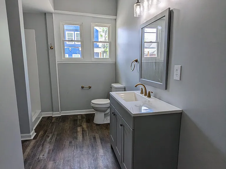 1004 S Beech St — Photo 25