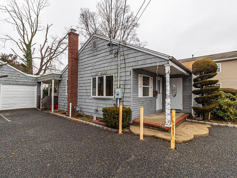 1st image of 754 Deer Park Ave