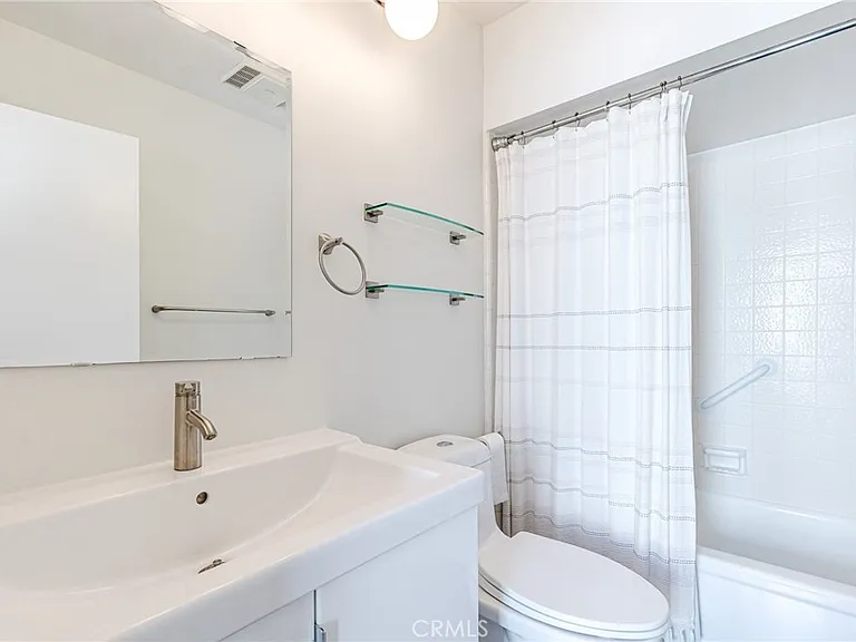 400 N Louise St #303 — Photo 22