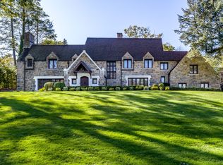 18 Colonial Rd, White Plains, NY 10605