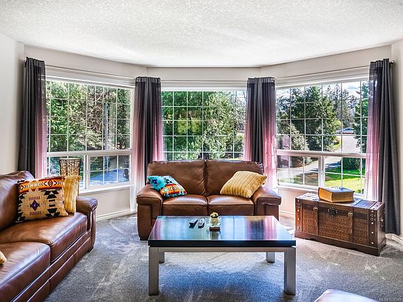 2nd image of 1930 Harmac Rd