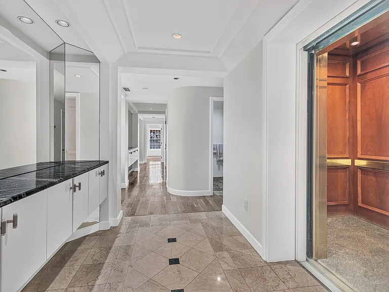 54 Commonwealth Ave #5 — Photo 15
