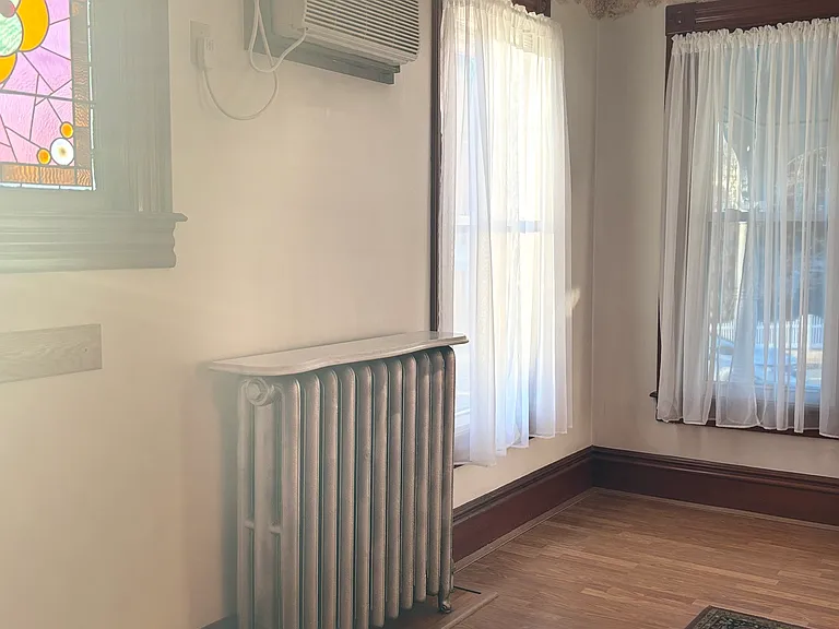 232 Main St #1 — Photo 3