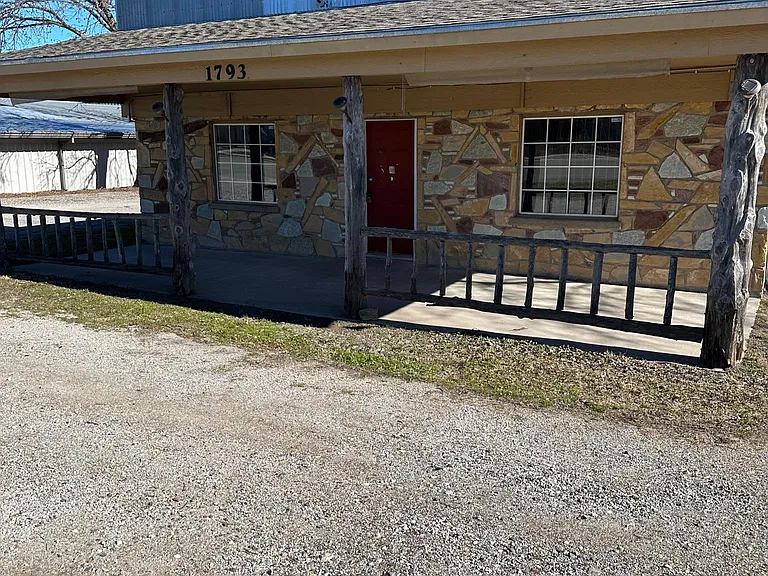 1793 US Highway 77 Hwy #5 — Photo 1