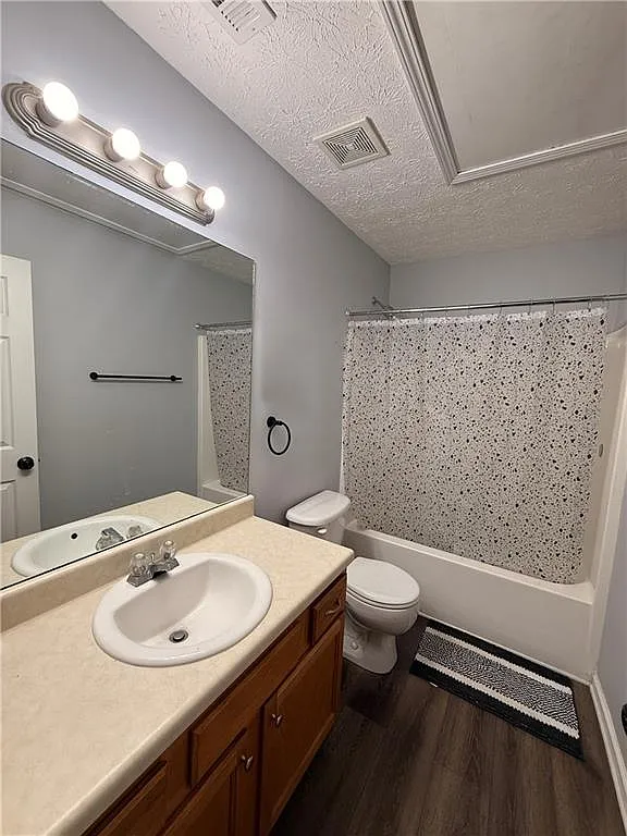 3 bed, 2.5 bath, 1773 sqft, $2,200 — Photo 4