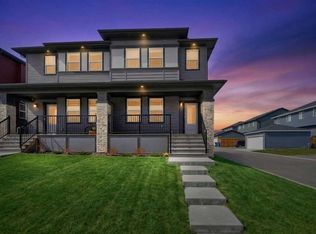 125 E Edith Gate NW, Calgary, AB T3R1Z3