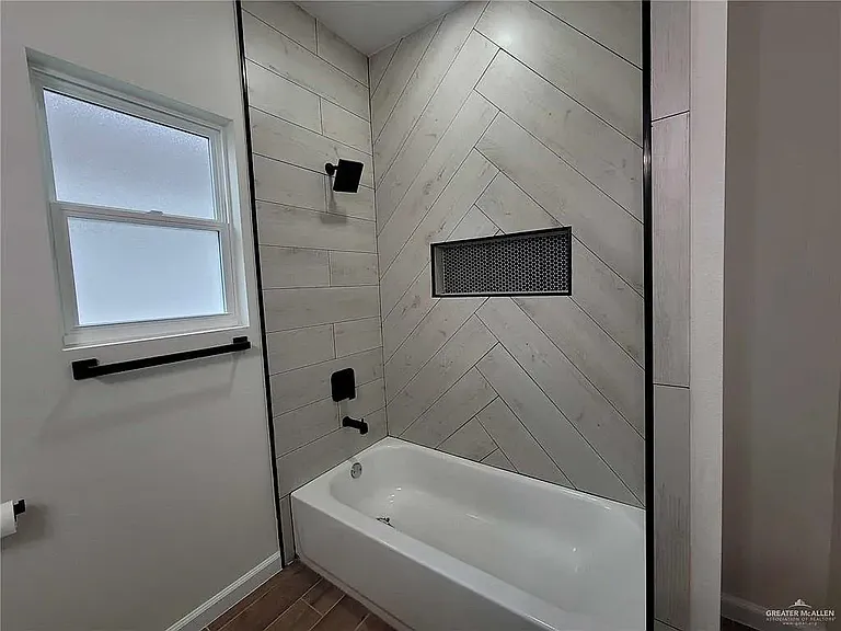 729 Saint Vincent Dr — Photo 15