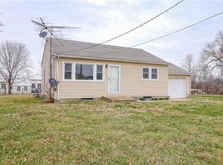 602 E 10th St, Holden, MO 64040