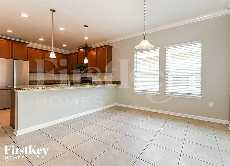 8906 Devon Pines Dr — Photo 5