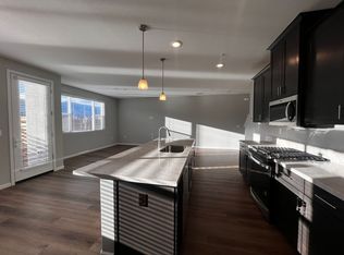 896 Furlong Dr, Minden, NV 89423