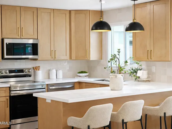 7946 W COOLIDGE Street, Phoenix, AZ 85033