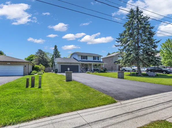 359 Lexington Rd, Waterloo, ON N2K 2J9