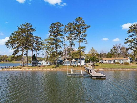 2nd image of 414 Shrine Club Rd