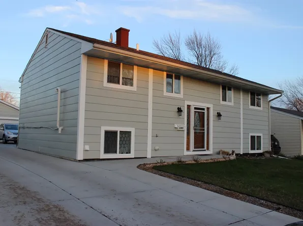 1391 Westchester Dr, Glendale Heights, IL 60139