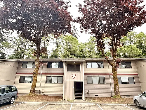 American Lake Town Homes Photo 1