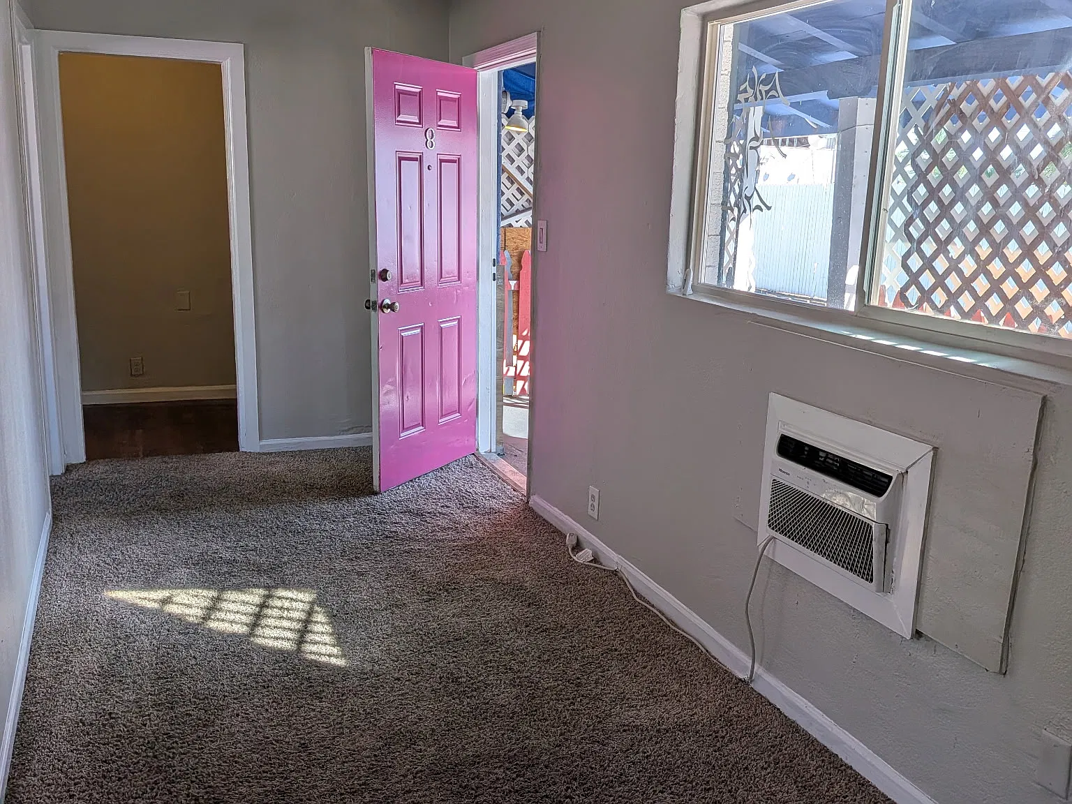 1 bed, 450 sqft, $1,100 — Photo 2