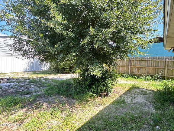 2nd image of 3321 Treasure Cir