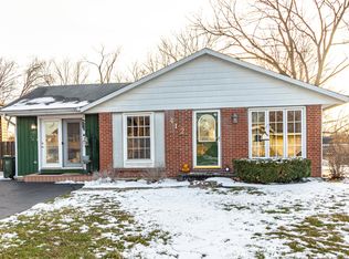 412 Northgate Rd, Lindenhurst, IL 60046