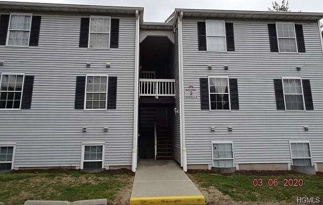 1st image of 2 Lexington Hl Unit 4