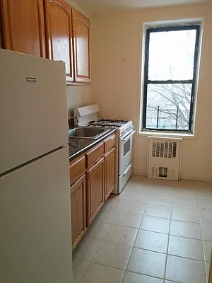 Rented by Lang Realty LLC | media 29