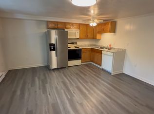 201 Parks Rd APT 18, Mc Donald, PA 15057