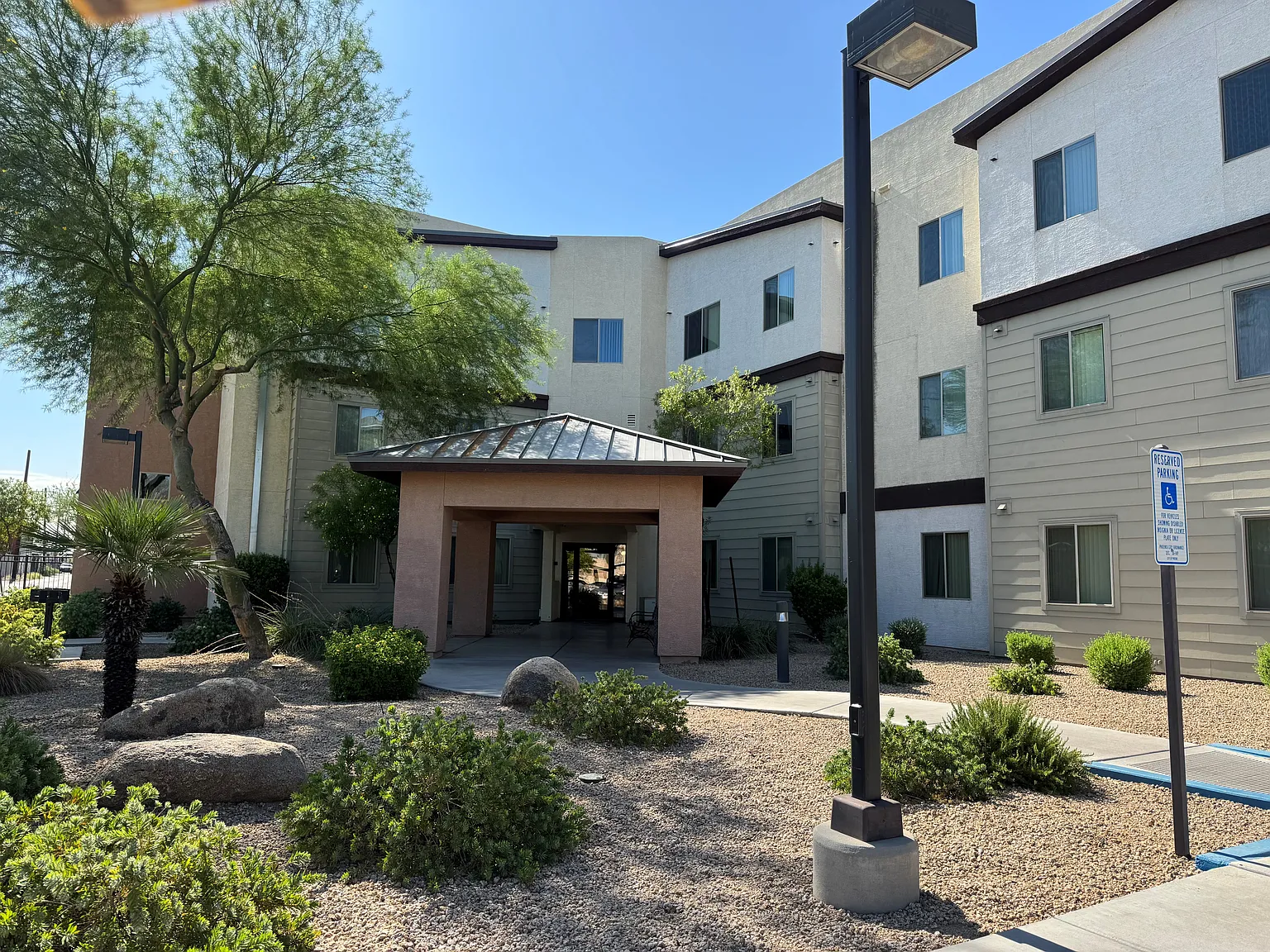 Washington Pointe — Photo 2