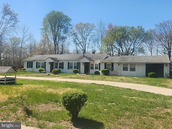 2nd image of 13621 Tower Rd