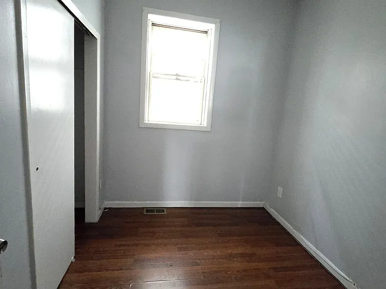 401 Marshall St #1RA — Photo 8