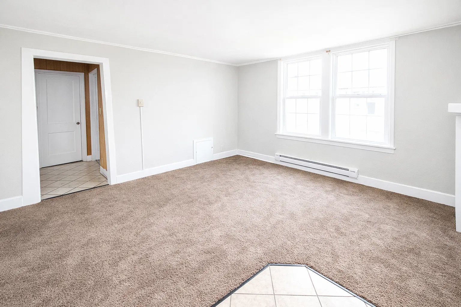 Kamin Apartments — Photo 4