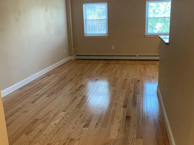 Heritage House Apartments — Photo 78