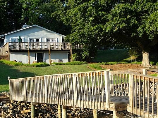 2nd image of 6896 Locke Dr