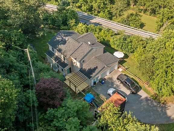 4th image of 1903 Hain Rd