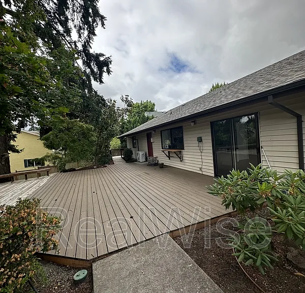 7730 SW Eaker Pl — Photo 46