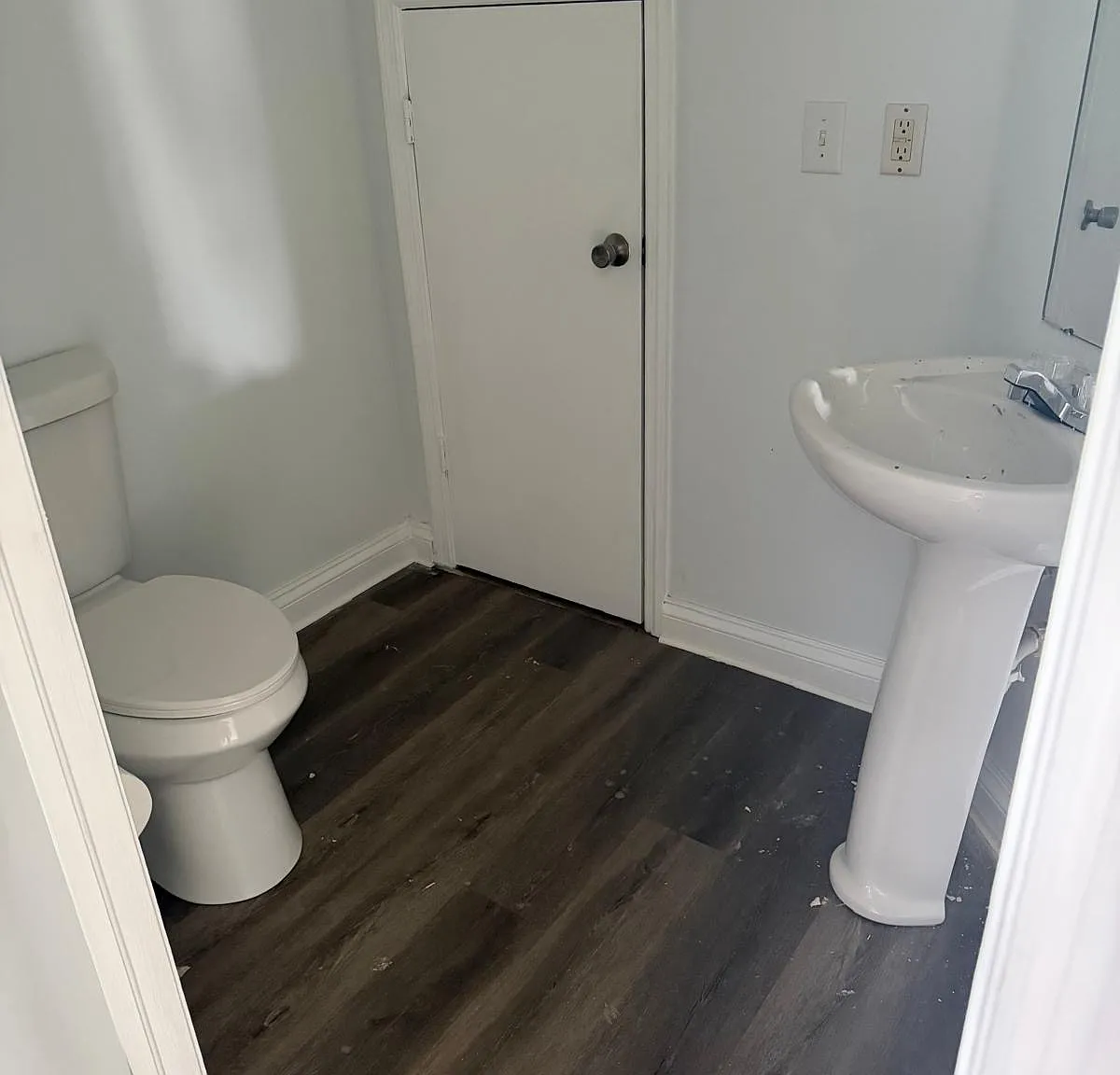 3 bed, 1364 sqft, $2,350 — Photo 2