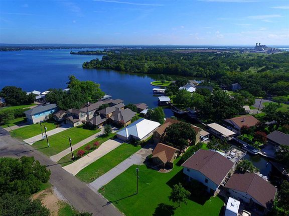 2nd image of 224 Pecan Creek Dr