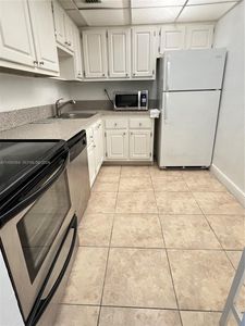 1805 Sans Souci Blvd APT 428, North Miami, FL, 33181