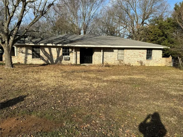 1305 Meadowlark Ln, Paris, TX 75462