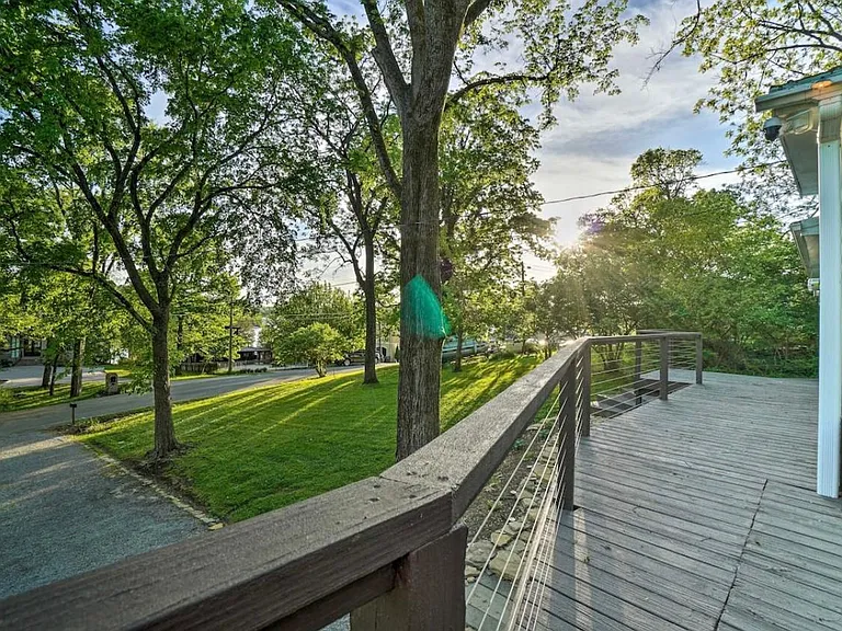 328 River Dr — Photo 29