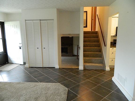 2nd image of 3853 Schroeder Dr