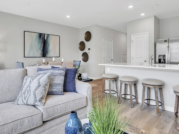 1176 Martin Rd, Breinigsville, PA 18031