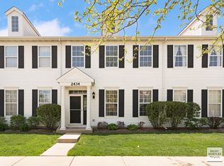 2434 Georgetown Cir, Aurora, IL 60503