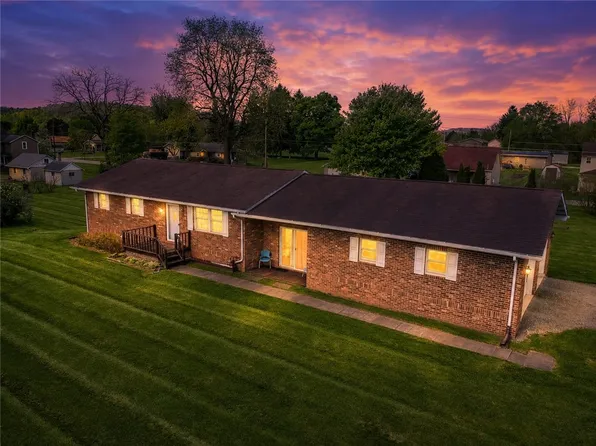 519 Oswald St, Wampum, PA 16157
