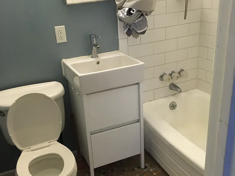 1243 N Washington St #405 — Photo 6