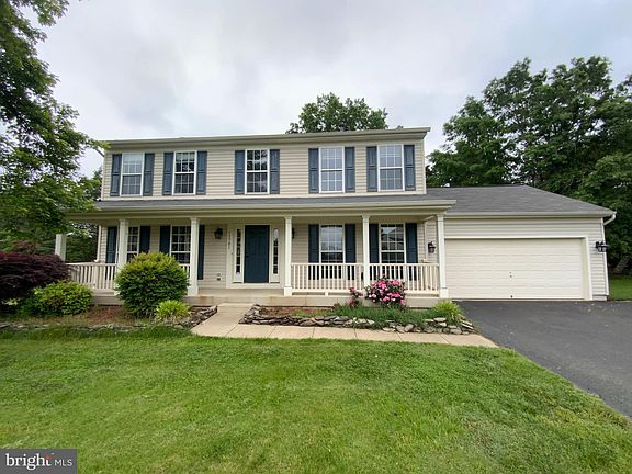 3rd image of 11701 Fort Lee Dr
