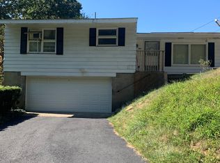 487 Center Grange Rd, Monaca, PA 15061