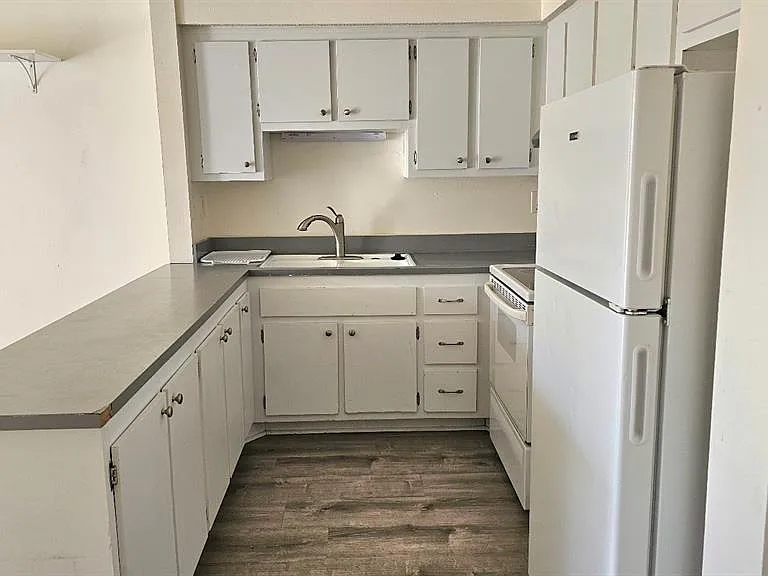21150 Gertrude Ave #2 — Photo 5