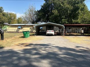 708 Park St, Burkburnett, TX 76354