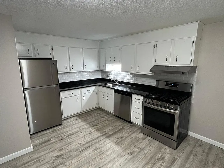 Upton St Apartments LLC — Photo 38